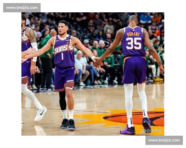 太阳官方庆生！比尔 32 岁焕发新生，高效赛季再证全明星价值