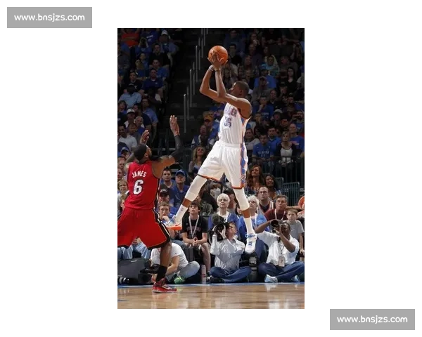 徐静雨断言杜兰特铁定赴森林狼！热火高薪续约老将意欲何为？