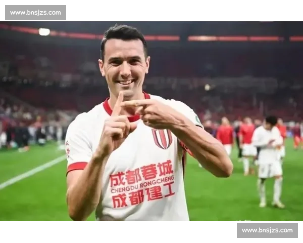 周定洋带古尔芬克尔解锁成都辣面，冰粉解麻直呼巴适！